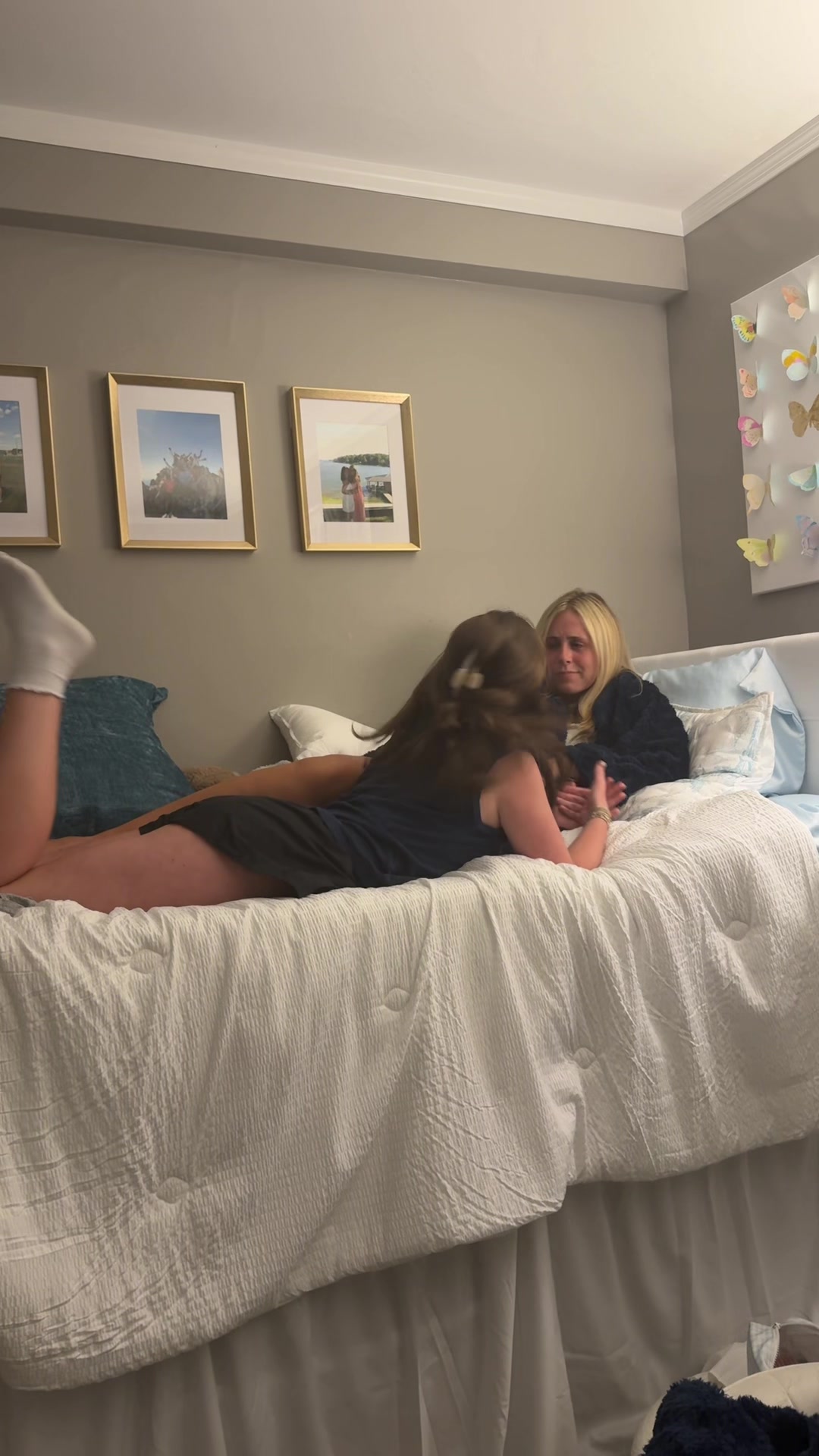 @Livi + Claire 🤸&zwj;♀️🫧🧡