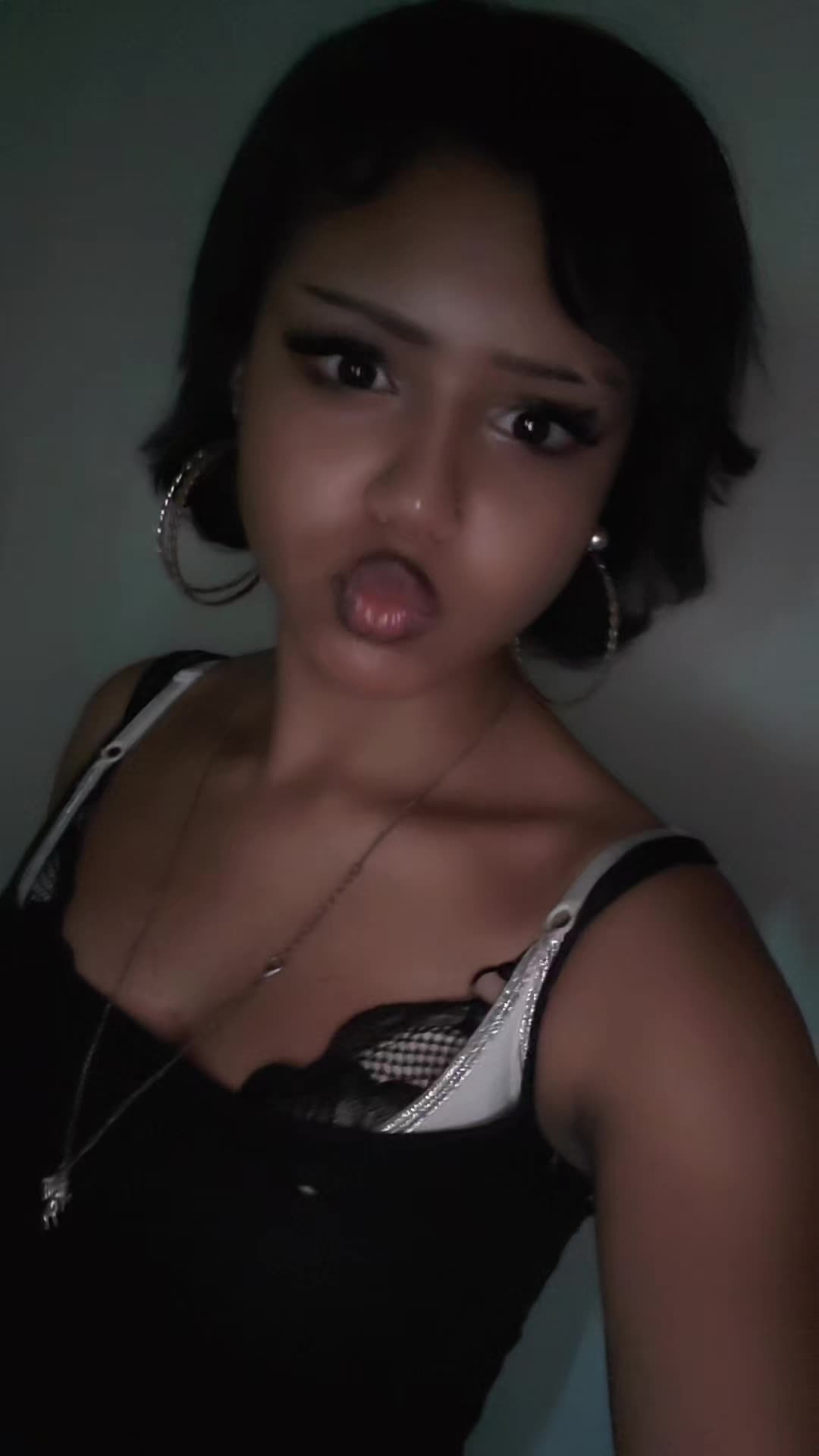 @Rena