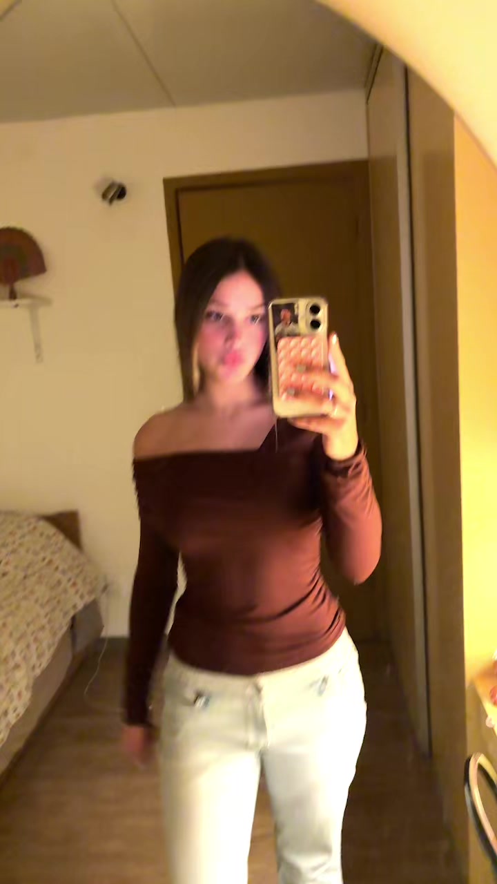 @juliaredin