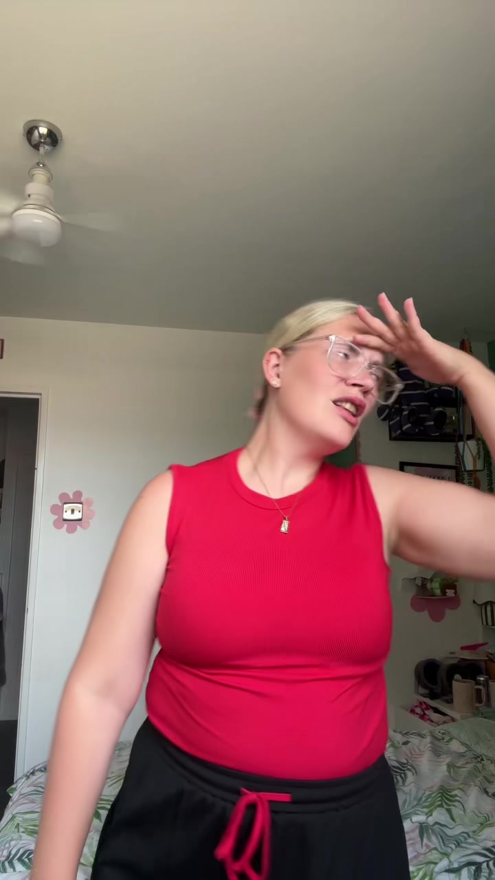 @dailydoseofdaisy0
