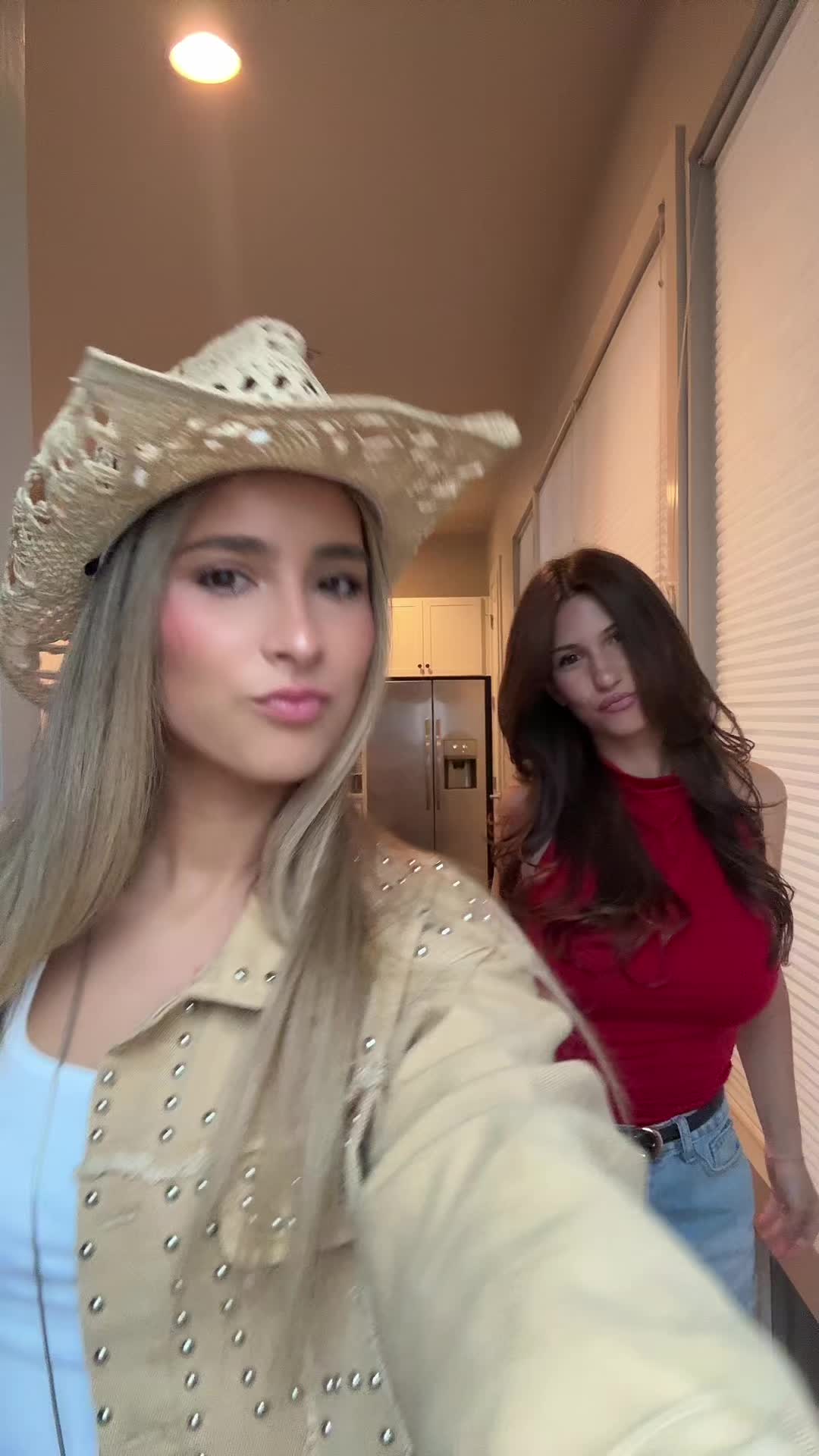 @ALYONA
