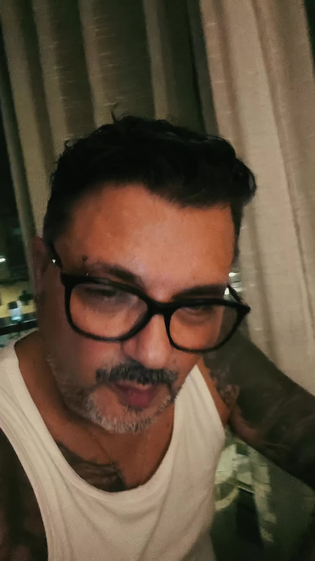 @Ar|0st0