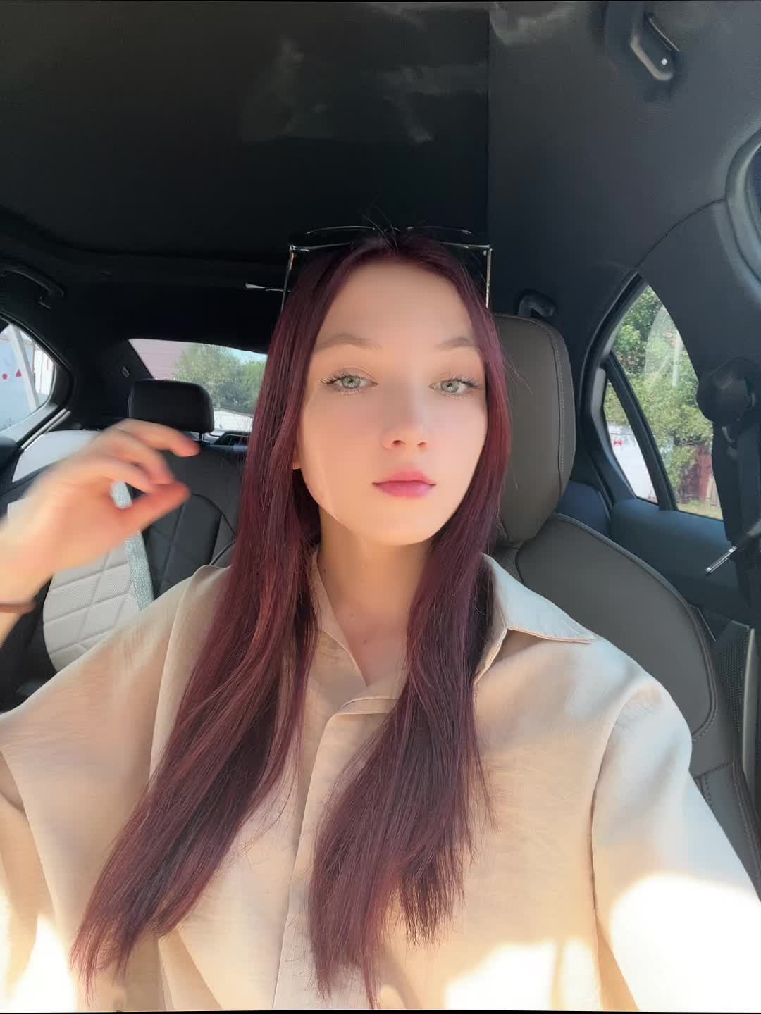 @🦊