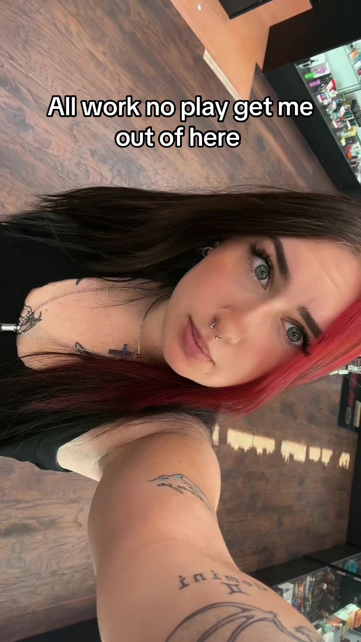 @Emileejo_