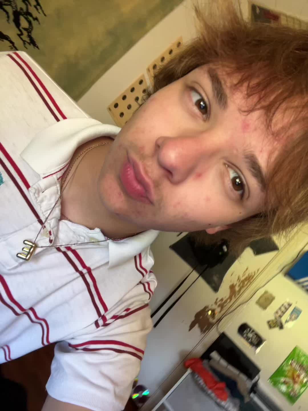 @zestybestie
