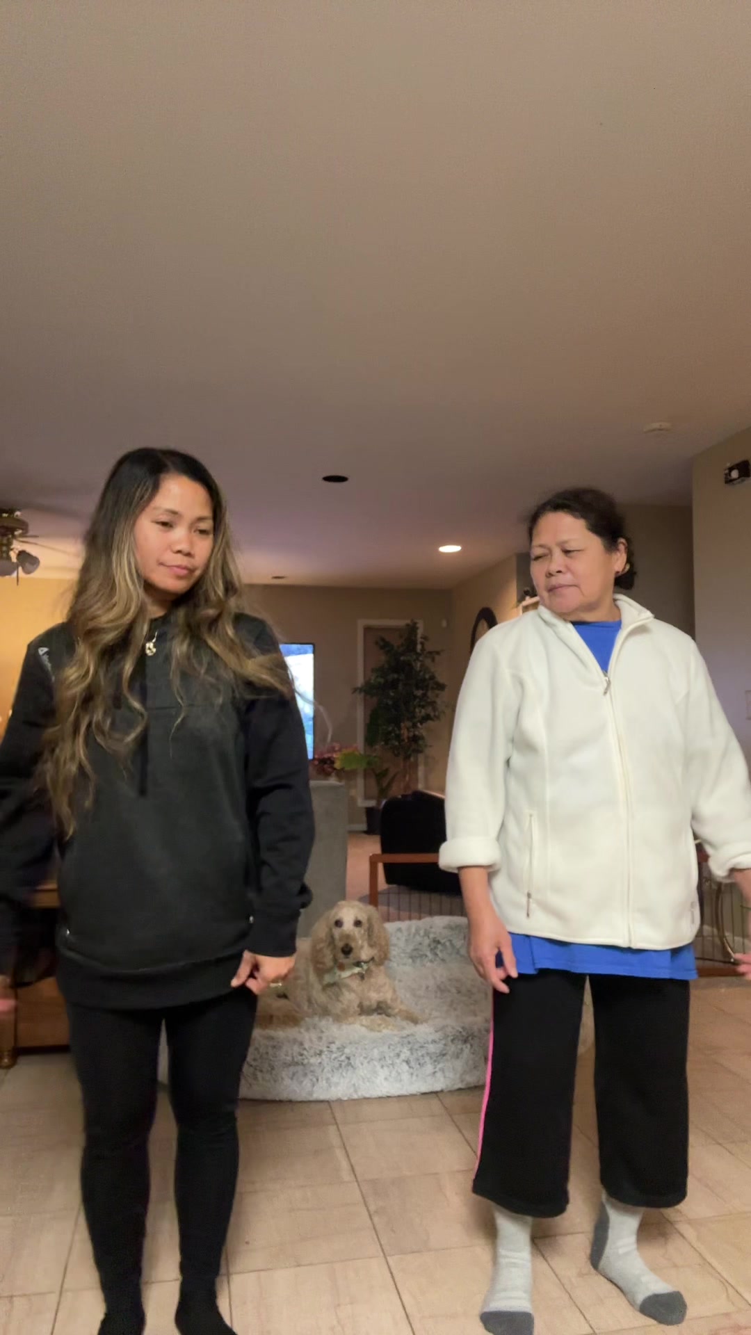 @Pinay Trucker Girl USA