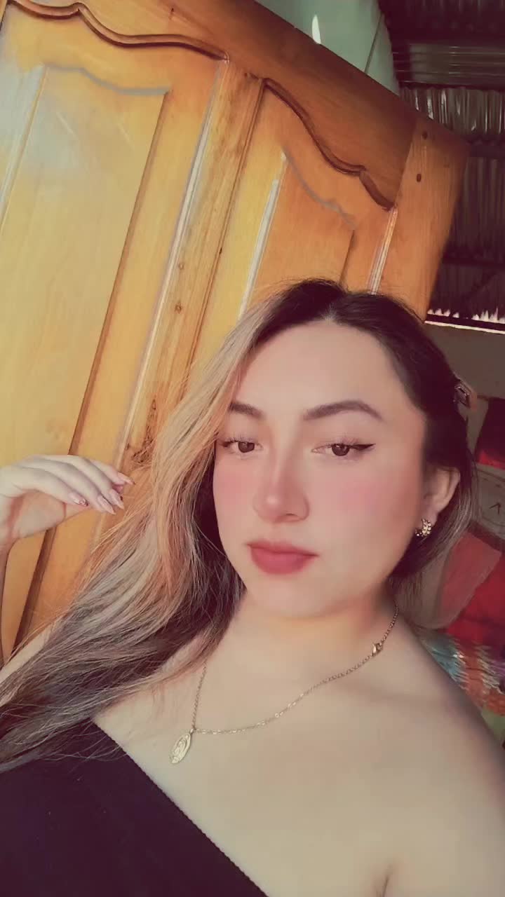 @Melanie Choez🌼✨