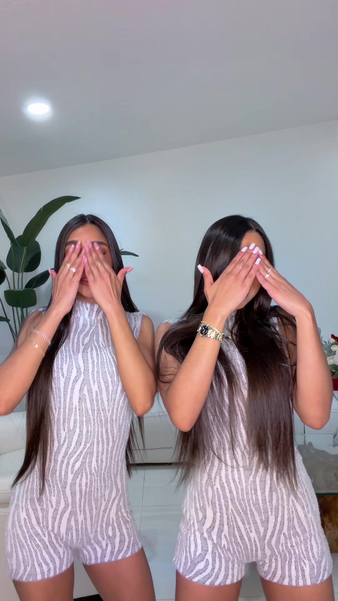 @Pedraza_twins
