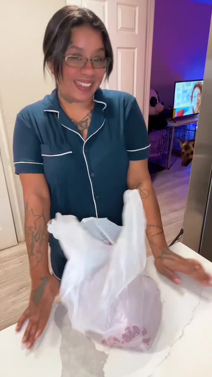 @lalalopez