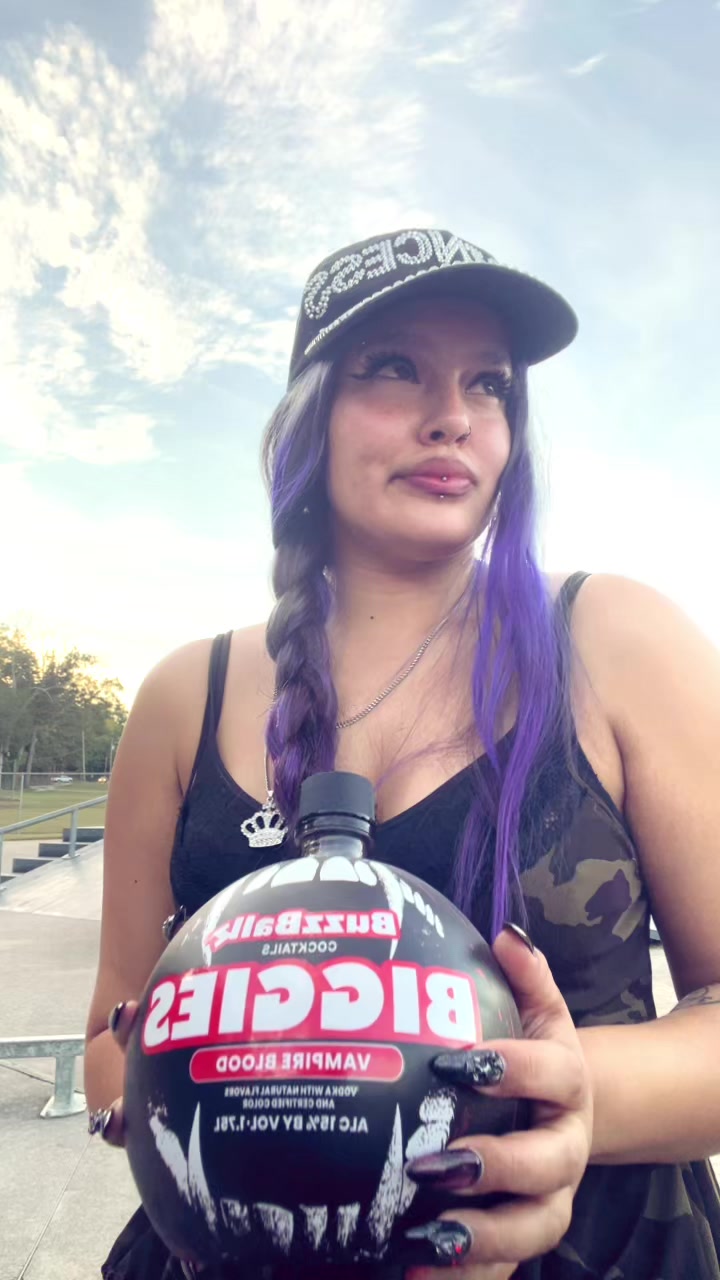 @macabrecvtie