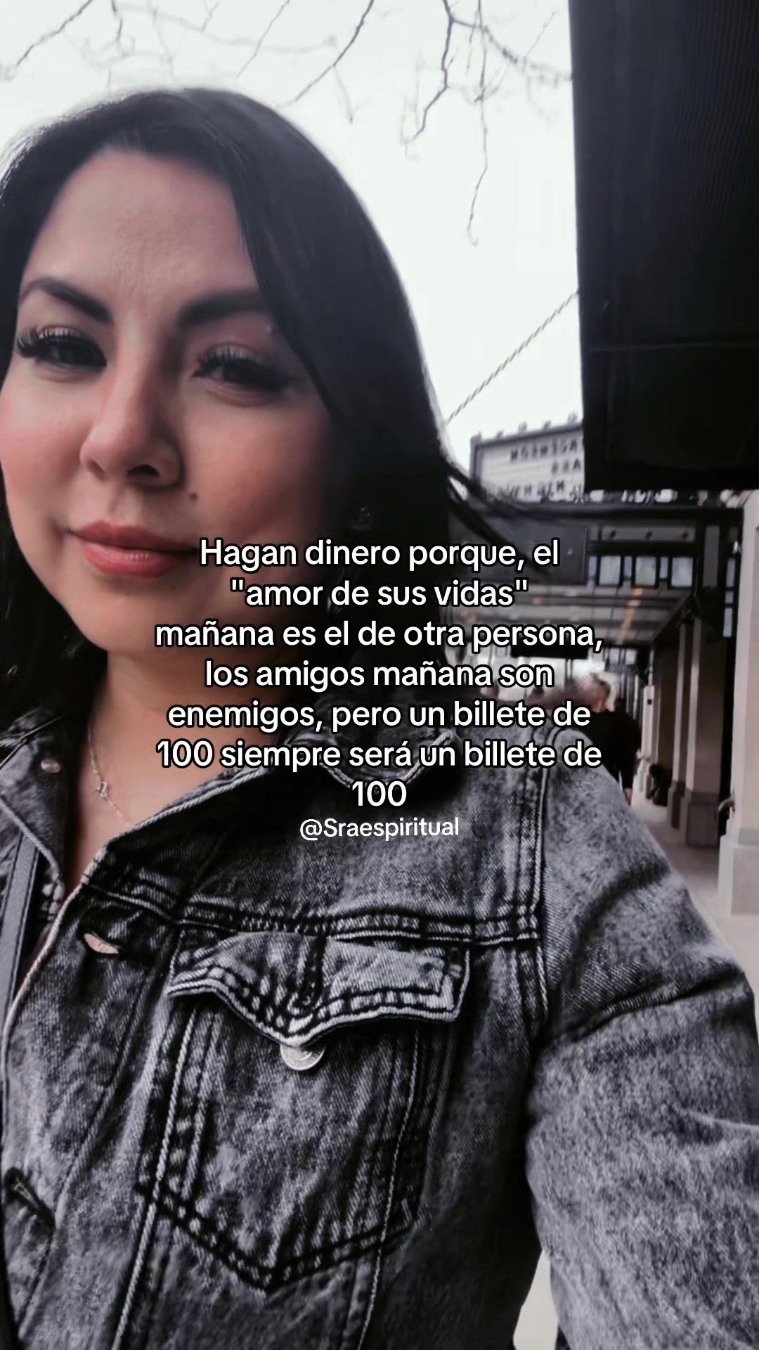 @Claudia Vega