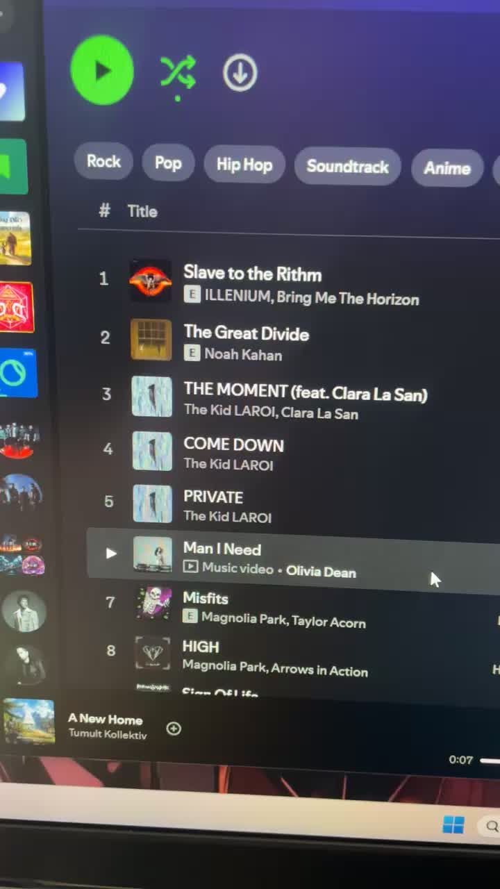 @DailyRandomSongs