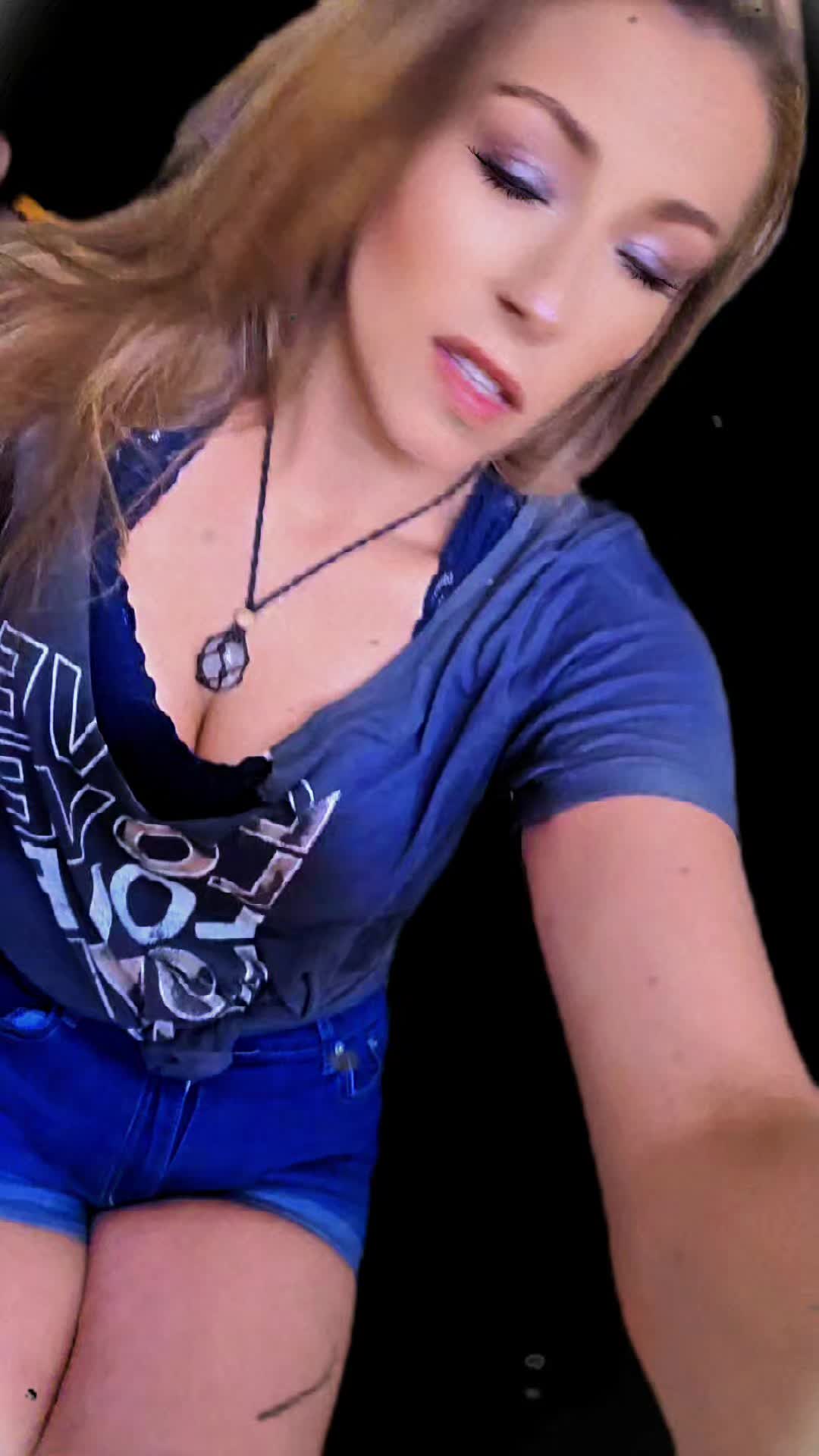 @SKYE_Bizzle420