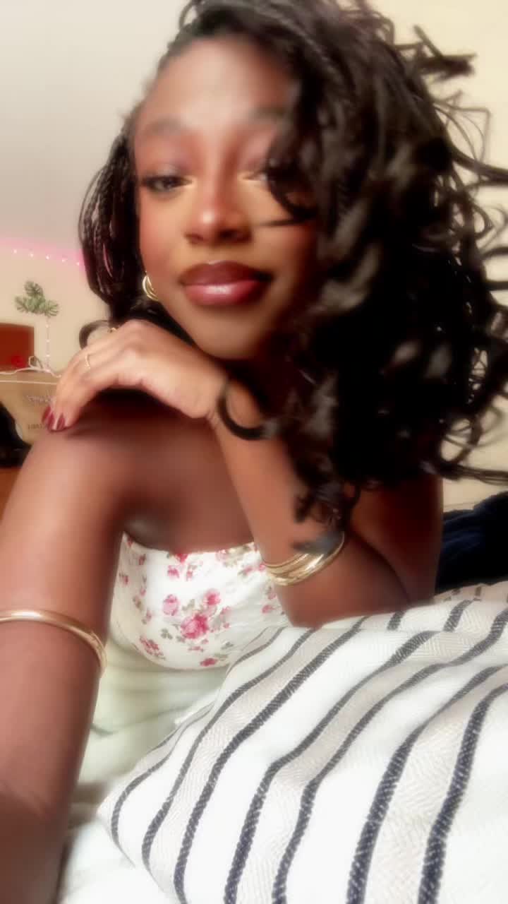 @𝐒𝐚𝐫𝐚𝐓𝐢𝐚𝐧𝐚𝐚𝐚.💐🌹🌺