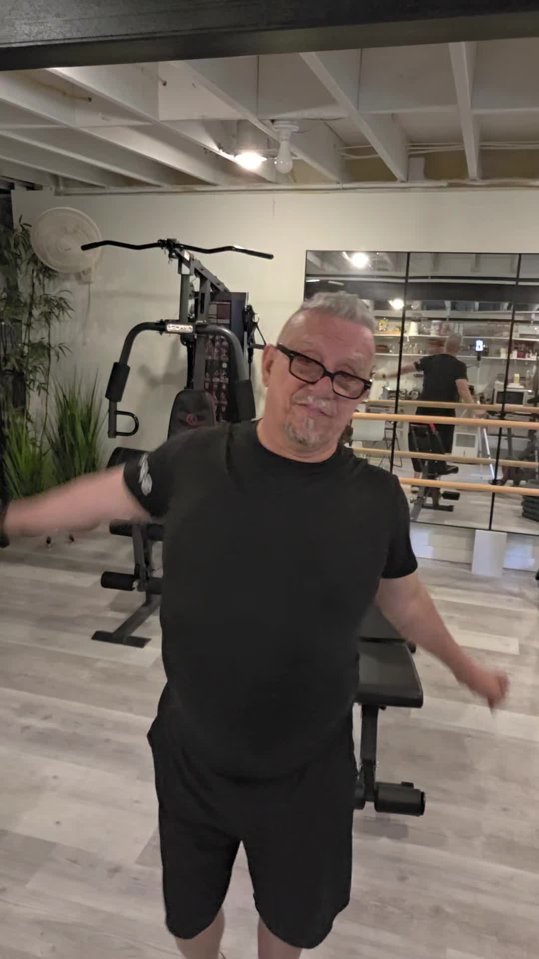 @RickyQ Lifestyle
