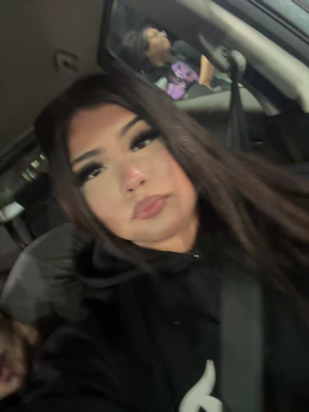 @Mariꨄ︎