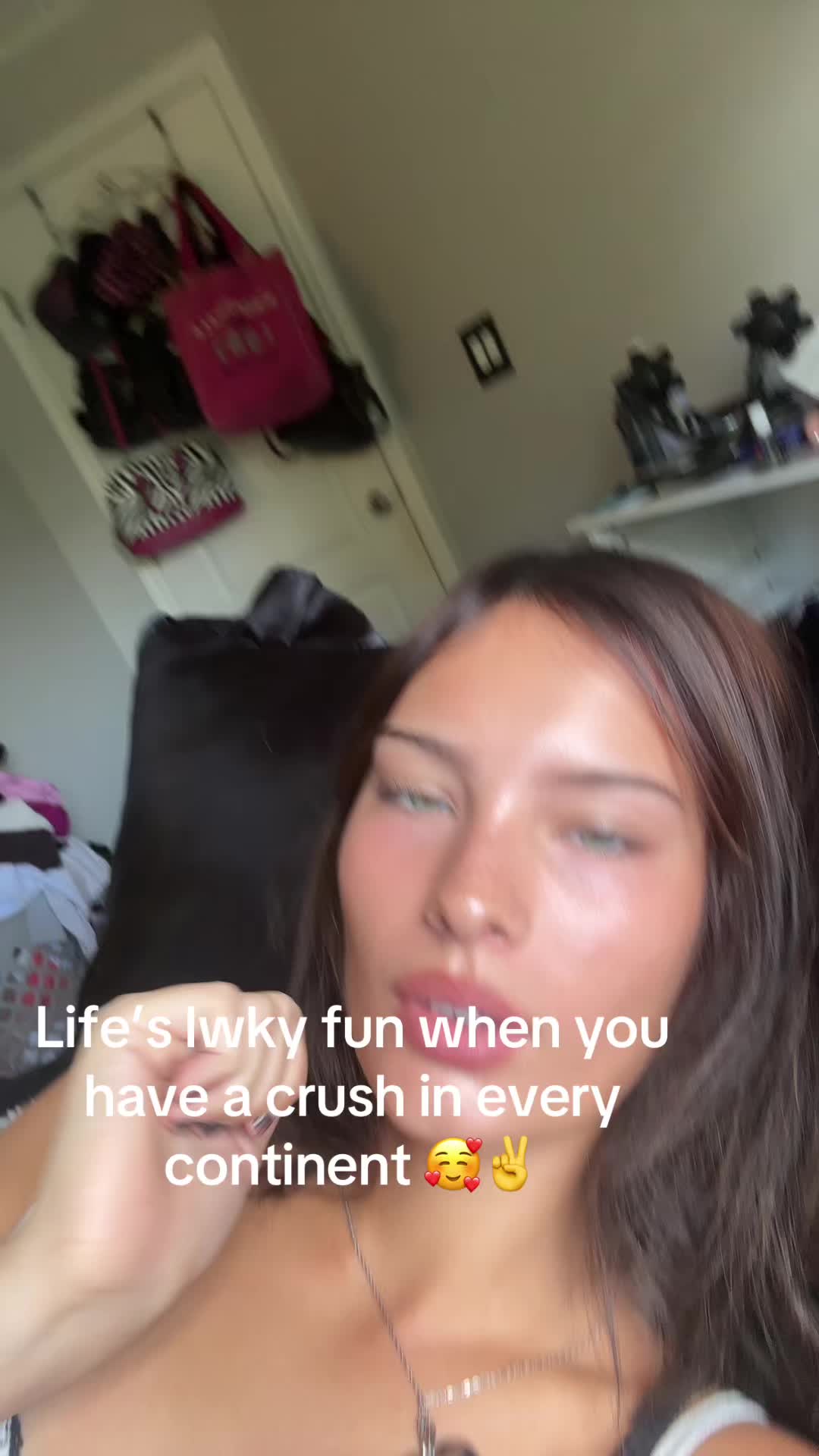 @:3