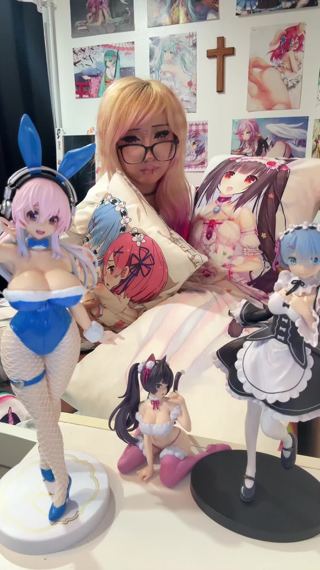 @🧁🦄