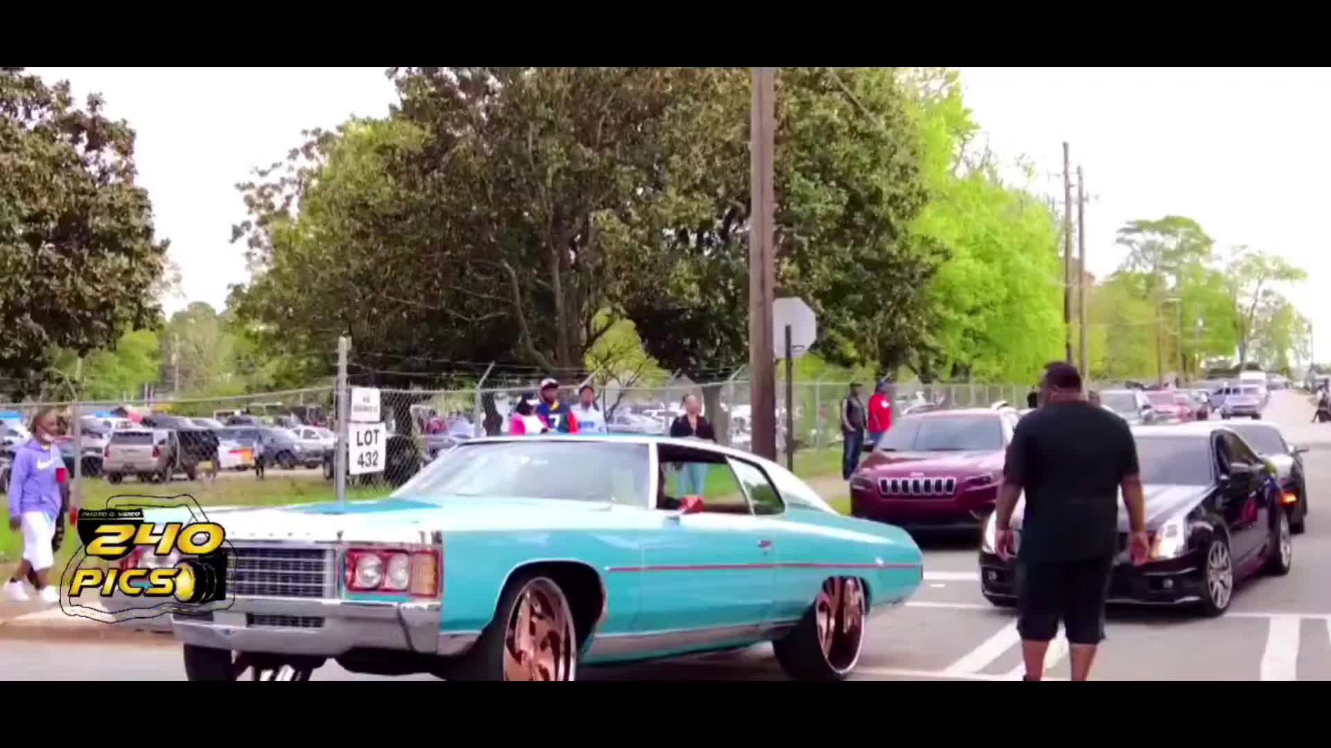 @240Picsnvids Mr. TAG EM!!!