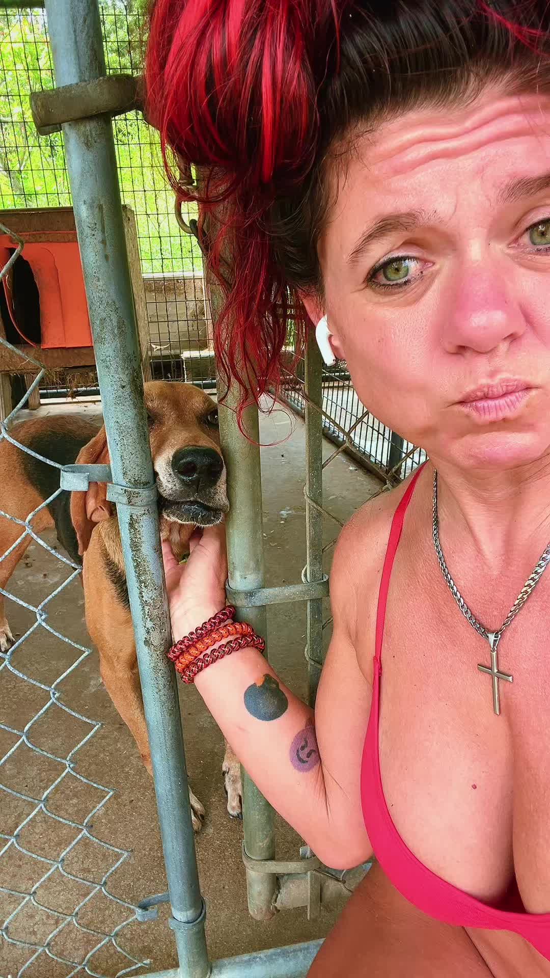 @RedneckBaddie
