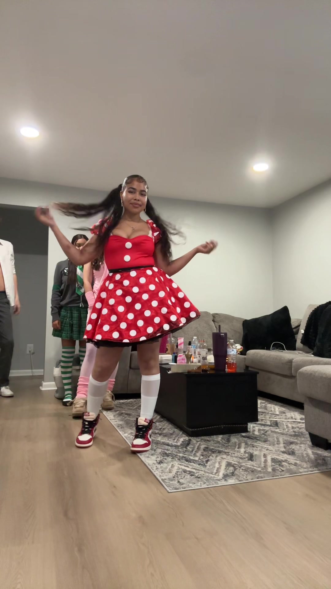 @weluvnyyy