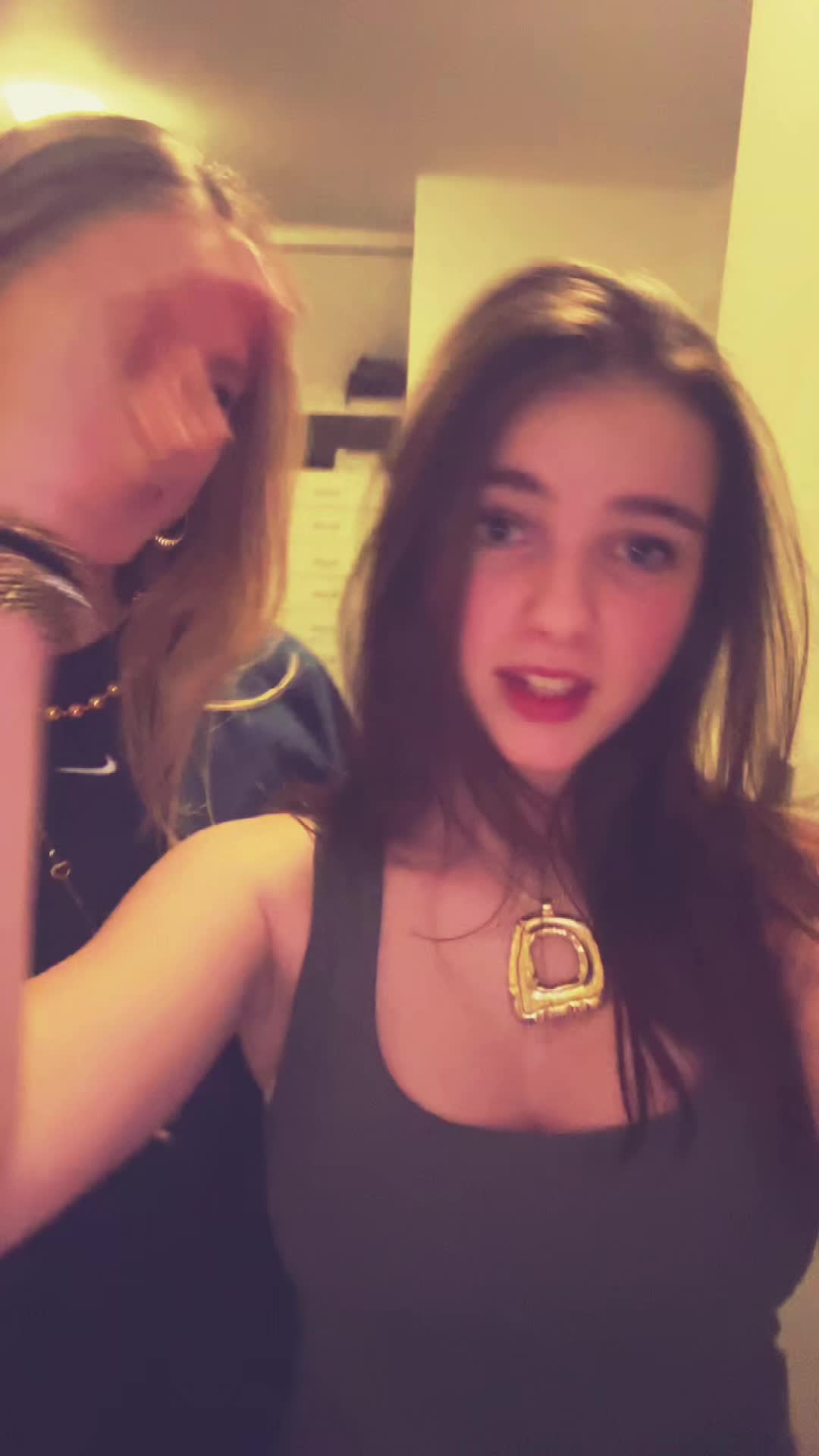 @Leonoravdg💫