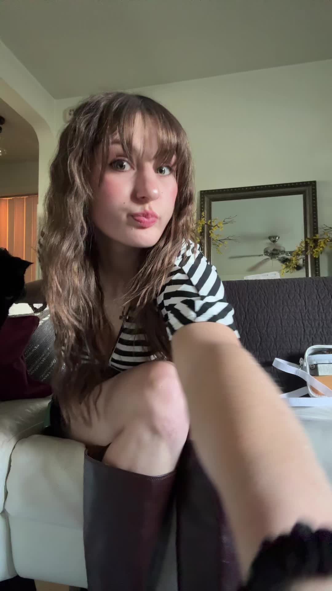 @Livvyシ