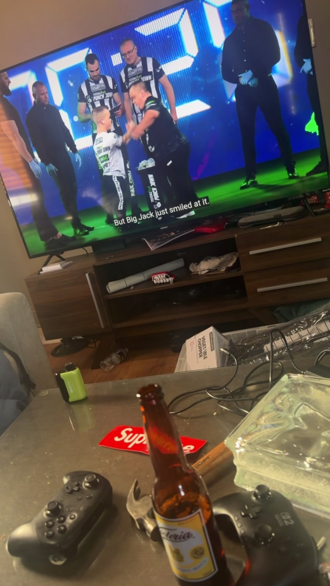 @LT
