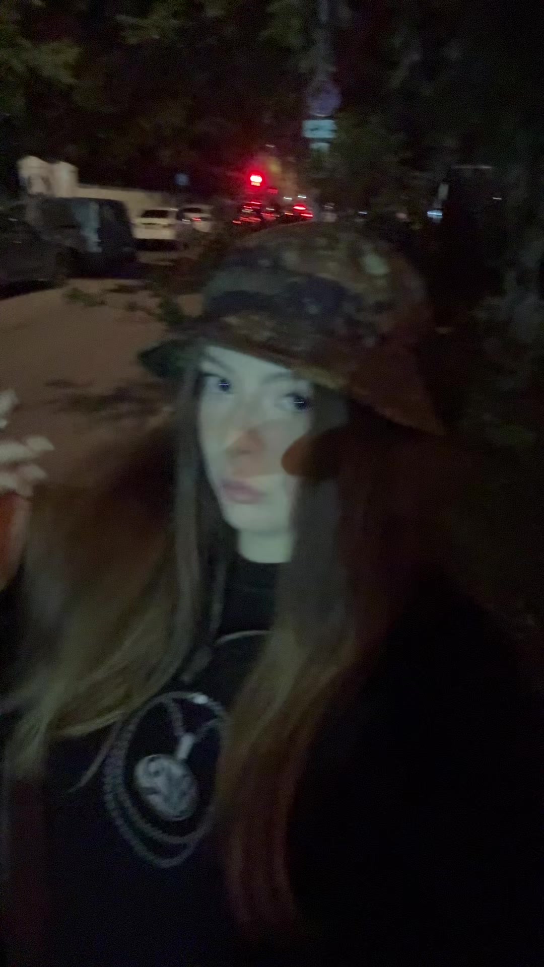 @r