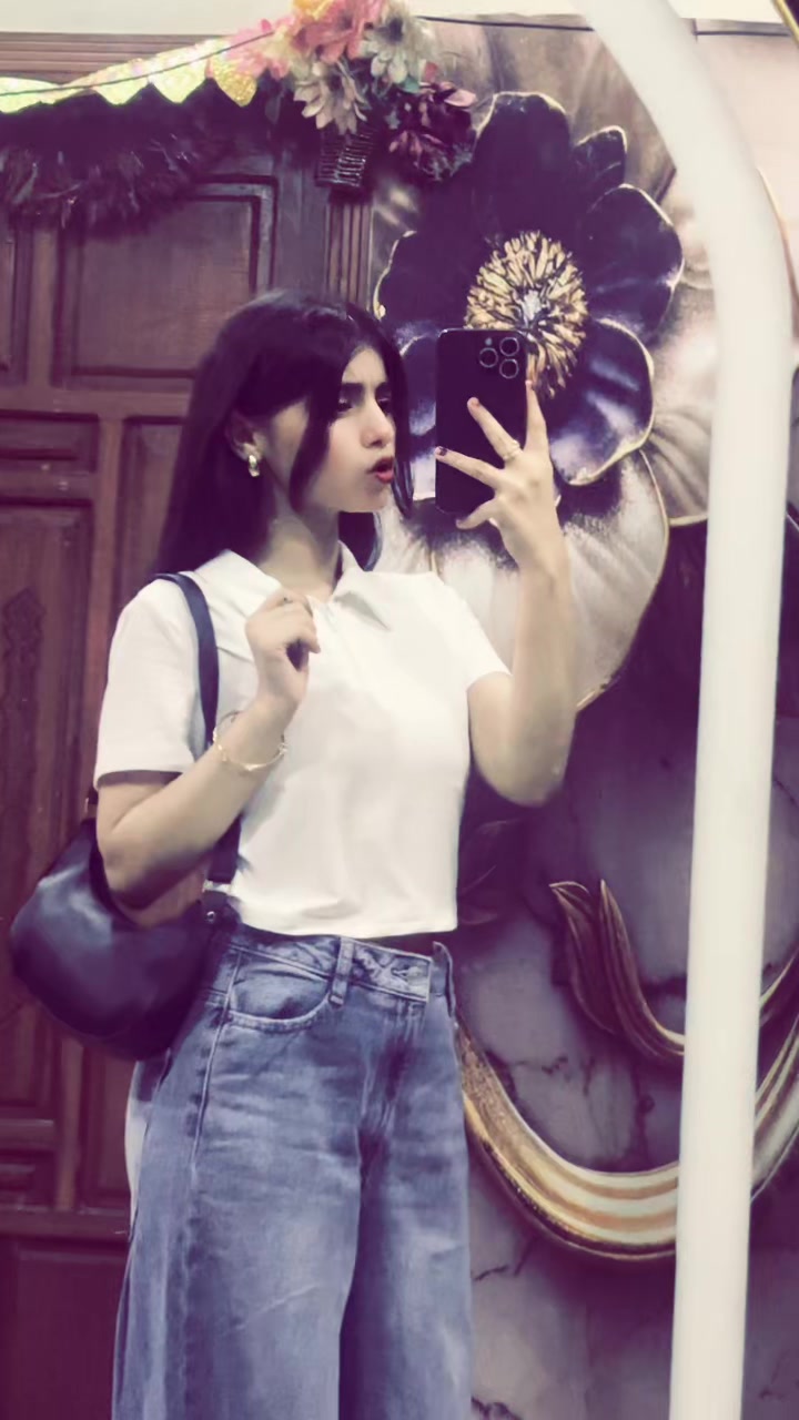 @itschandni.blogger
