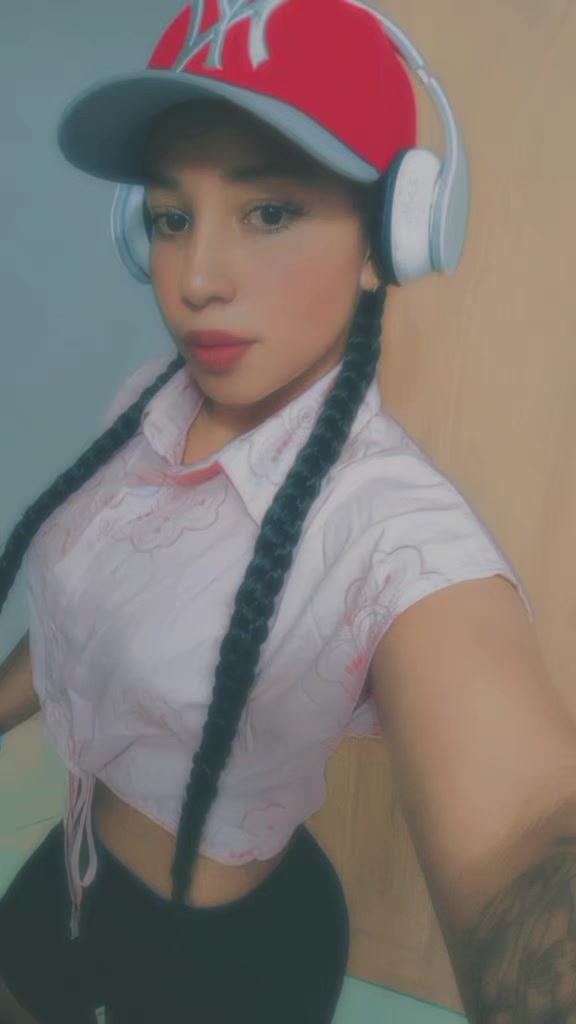 @Valentina Mosquera