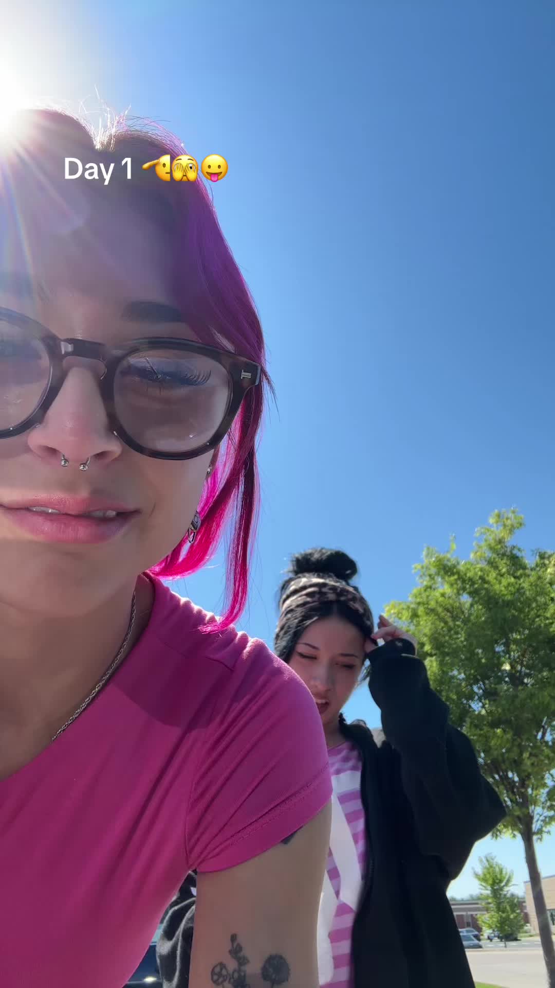 @Bellaa