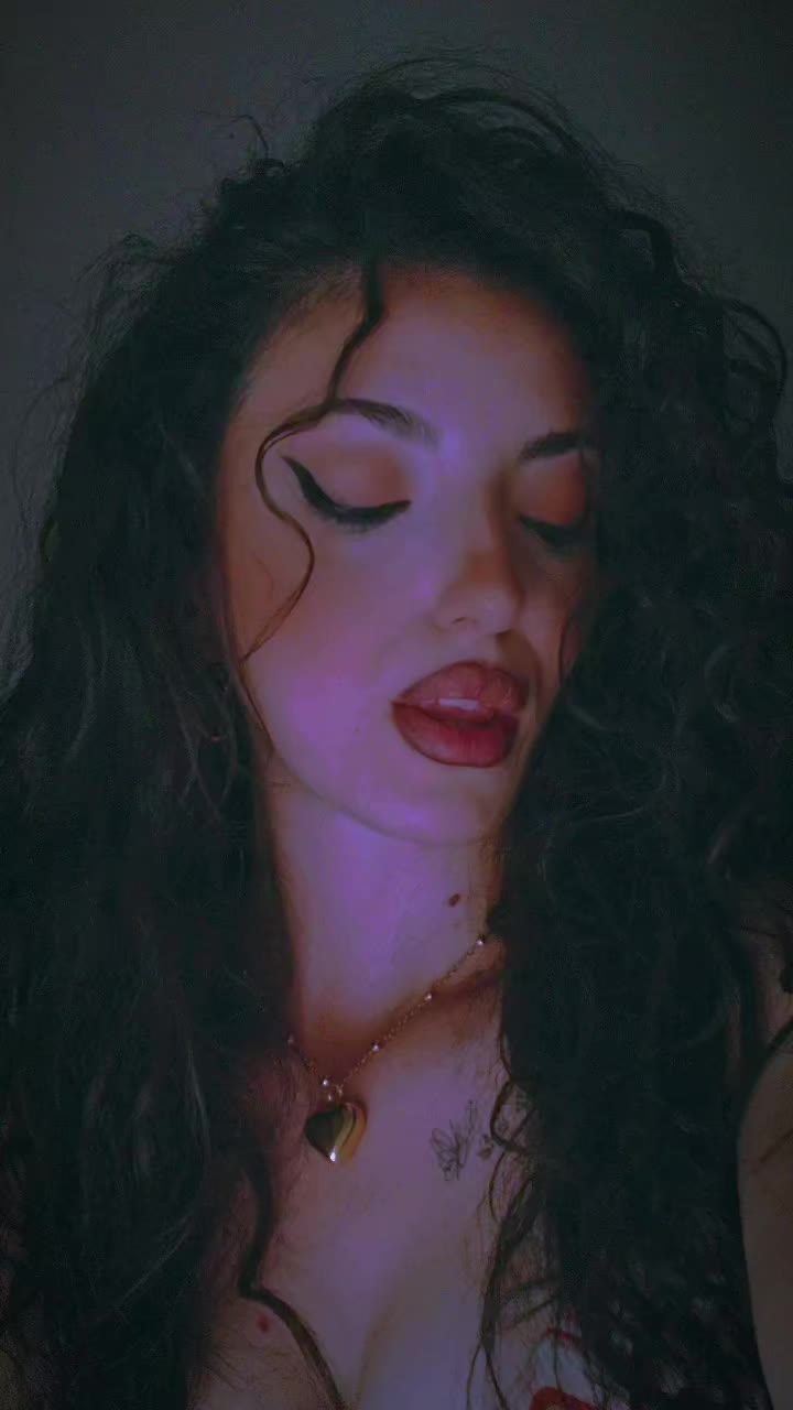 @Katia🖤