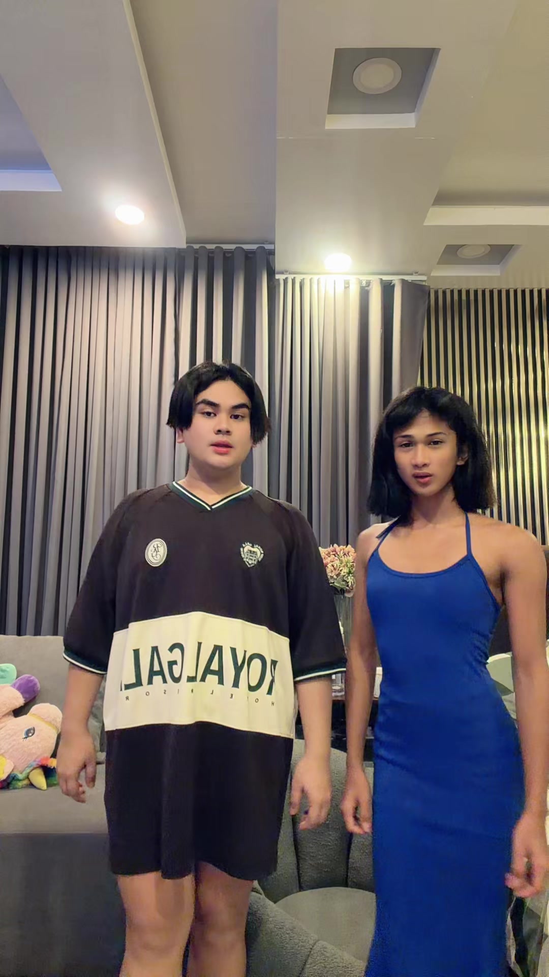 @Dump ni ayesha