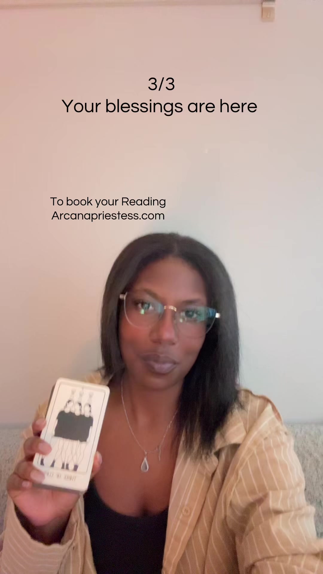 @Arcana Priestess Tarot Reader