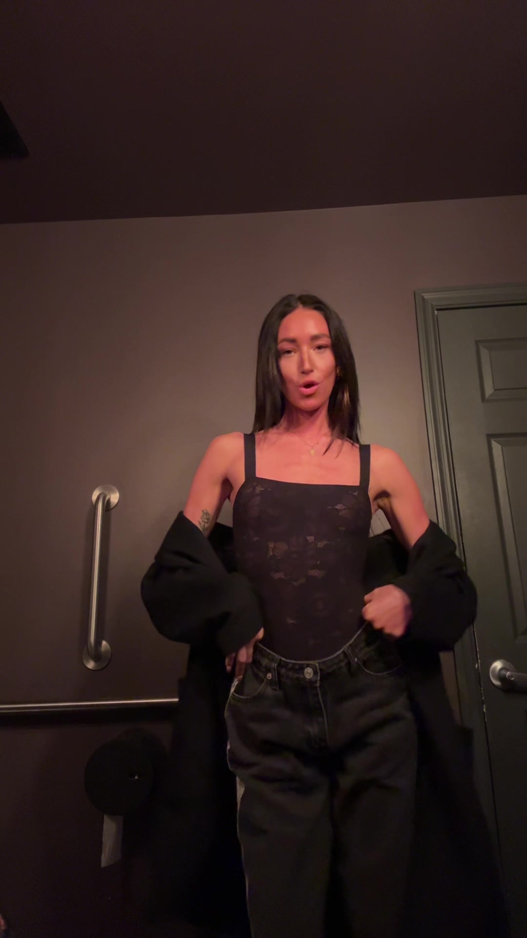 @isabella