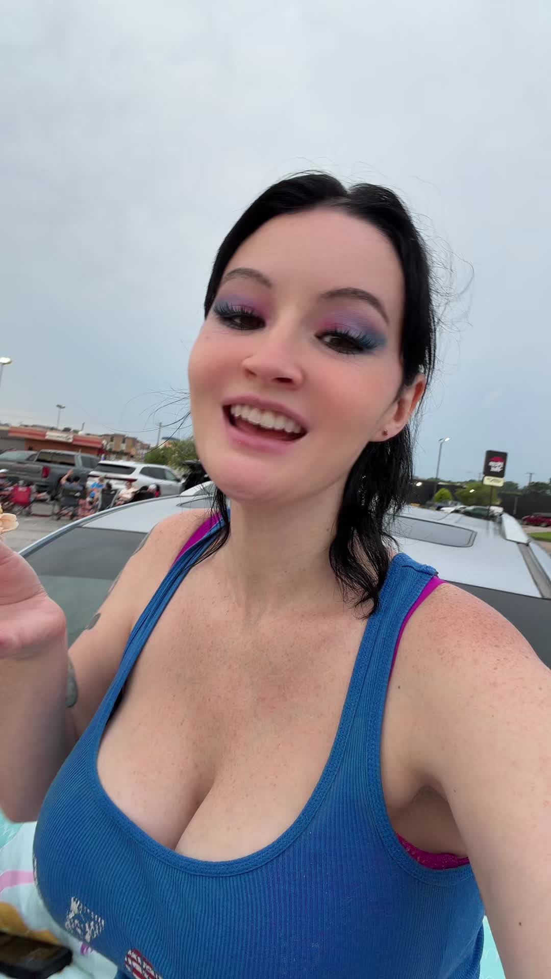 @baddiexoxo1995
