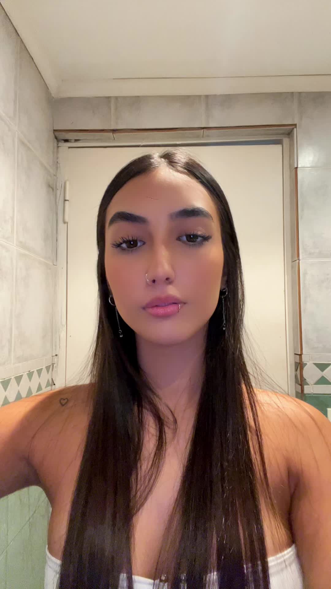 @𝒮𝑜𝒻𝒾𝒶