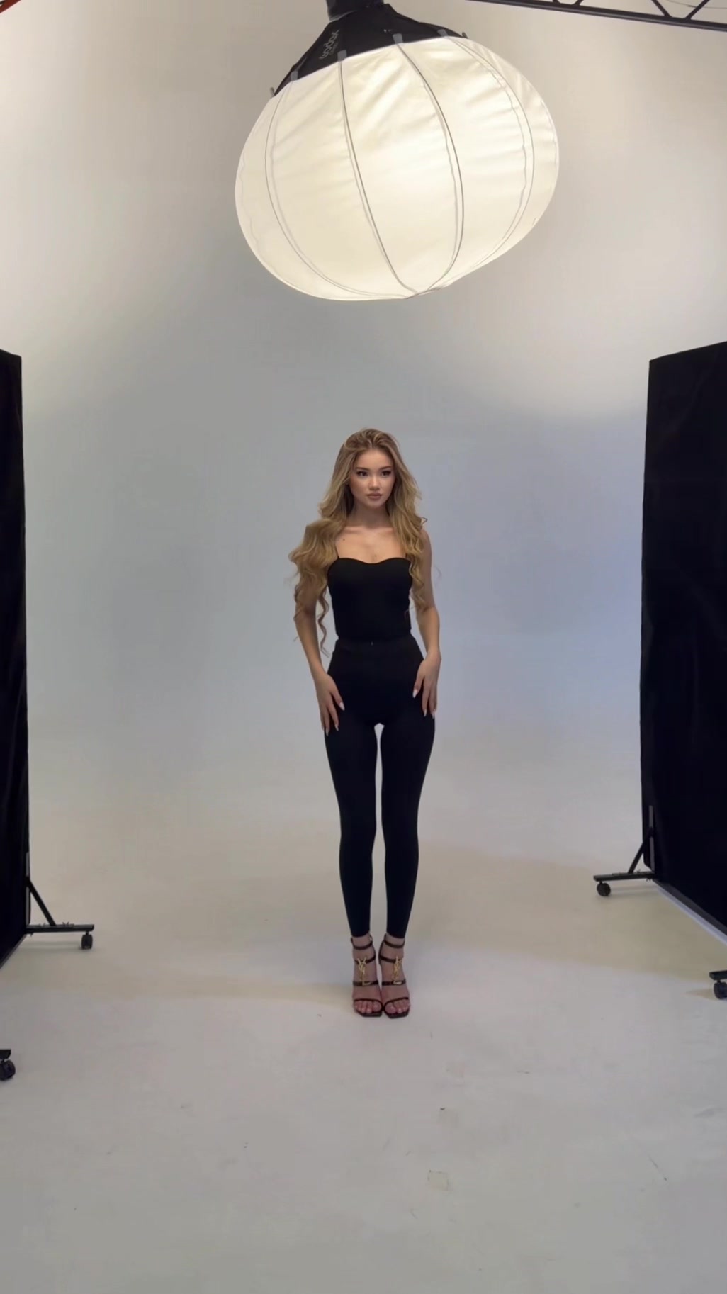 @Карла