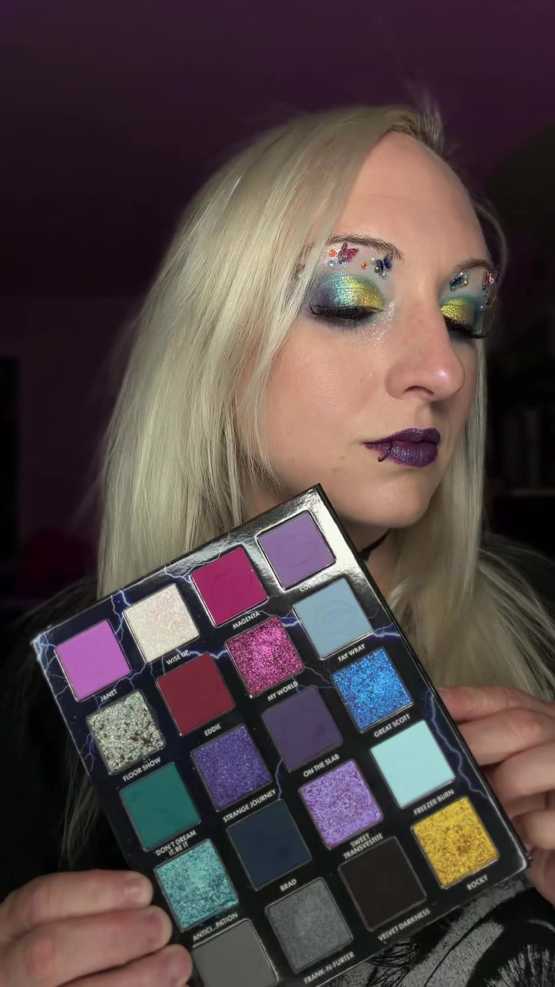 @Mika ✨ plays with makeup ✨