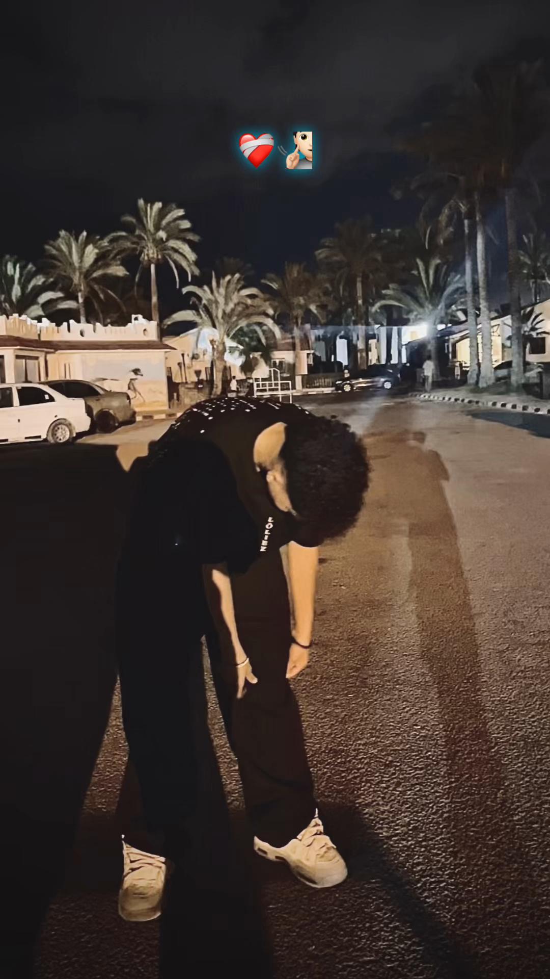 @𓂀