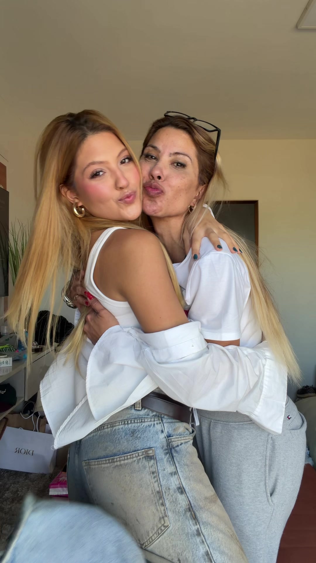 @Mari
