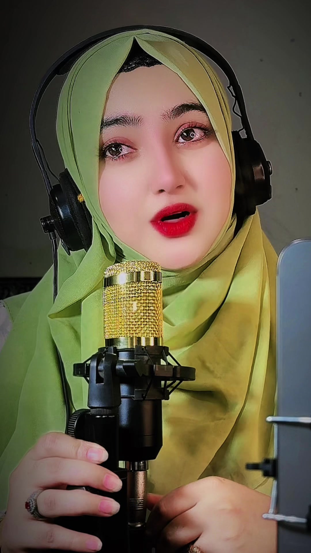@Abida Malik 2.0
