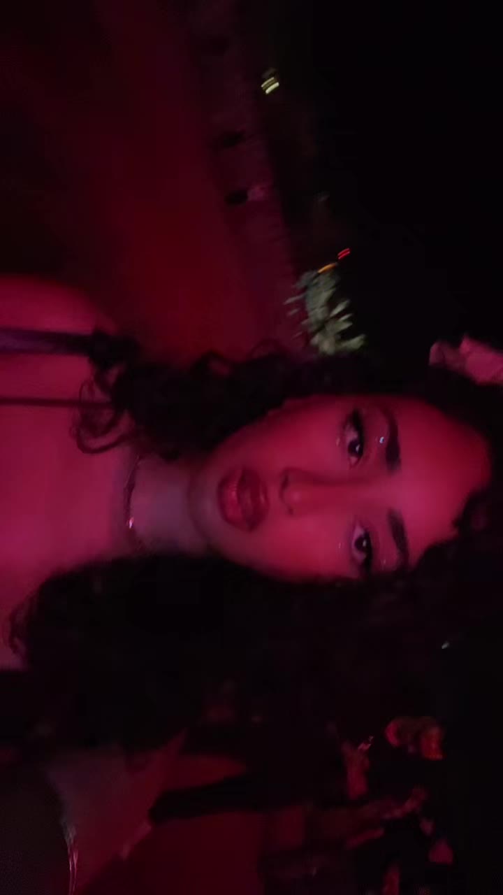 @💫