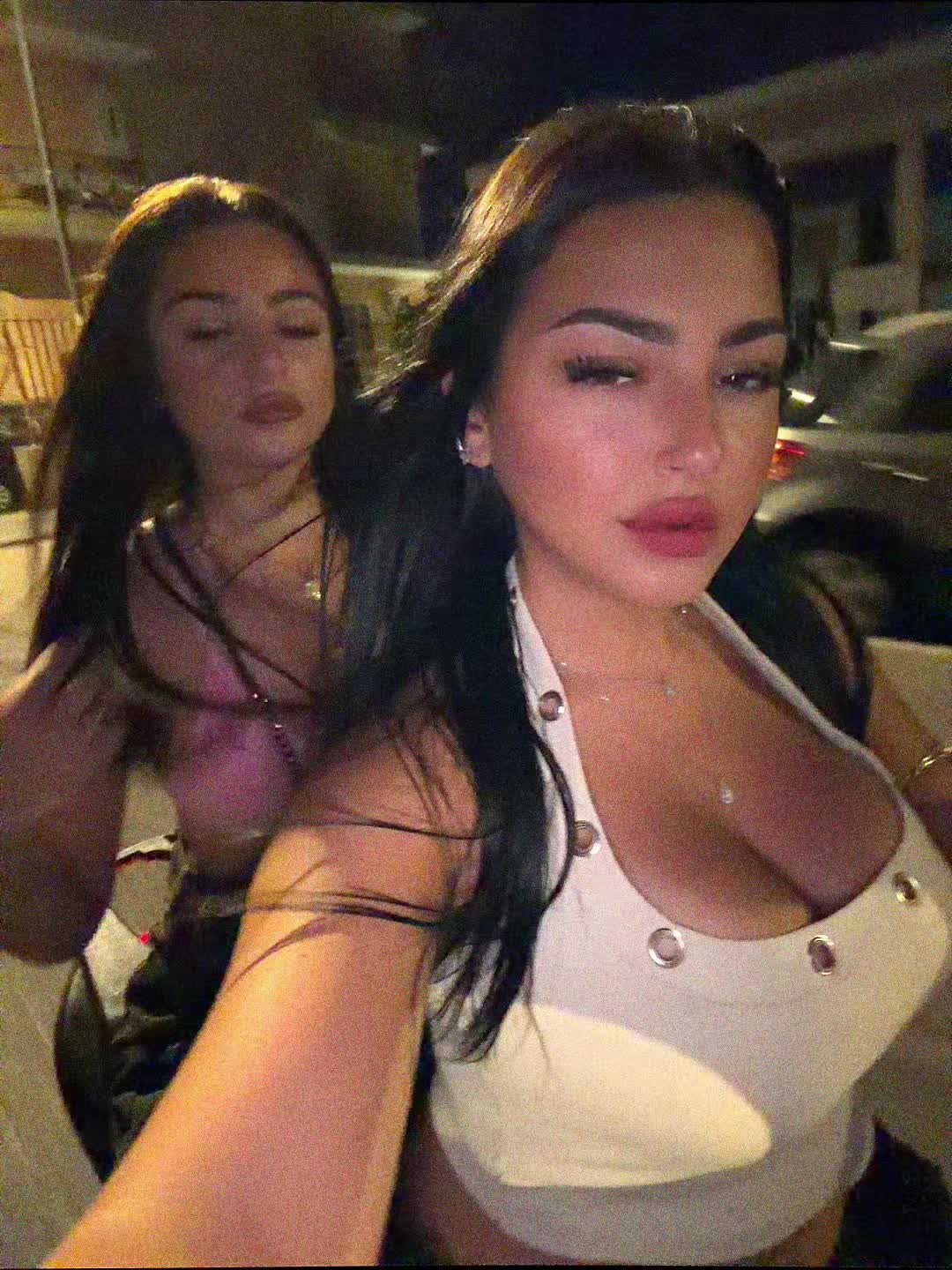 @Nina
