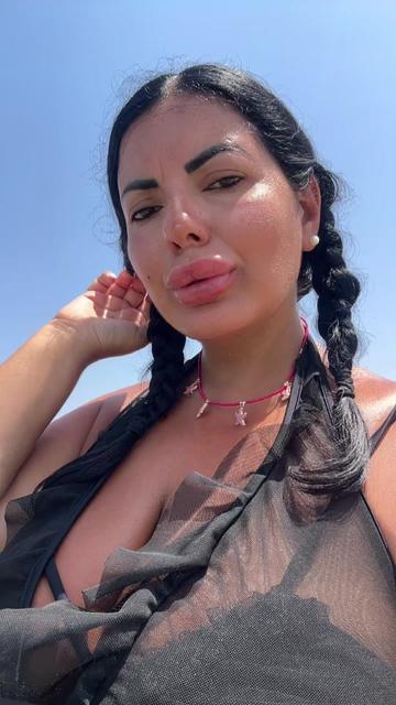 @Carmen Jasmine Esmer