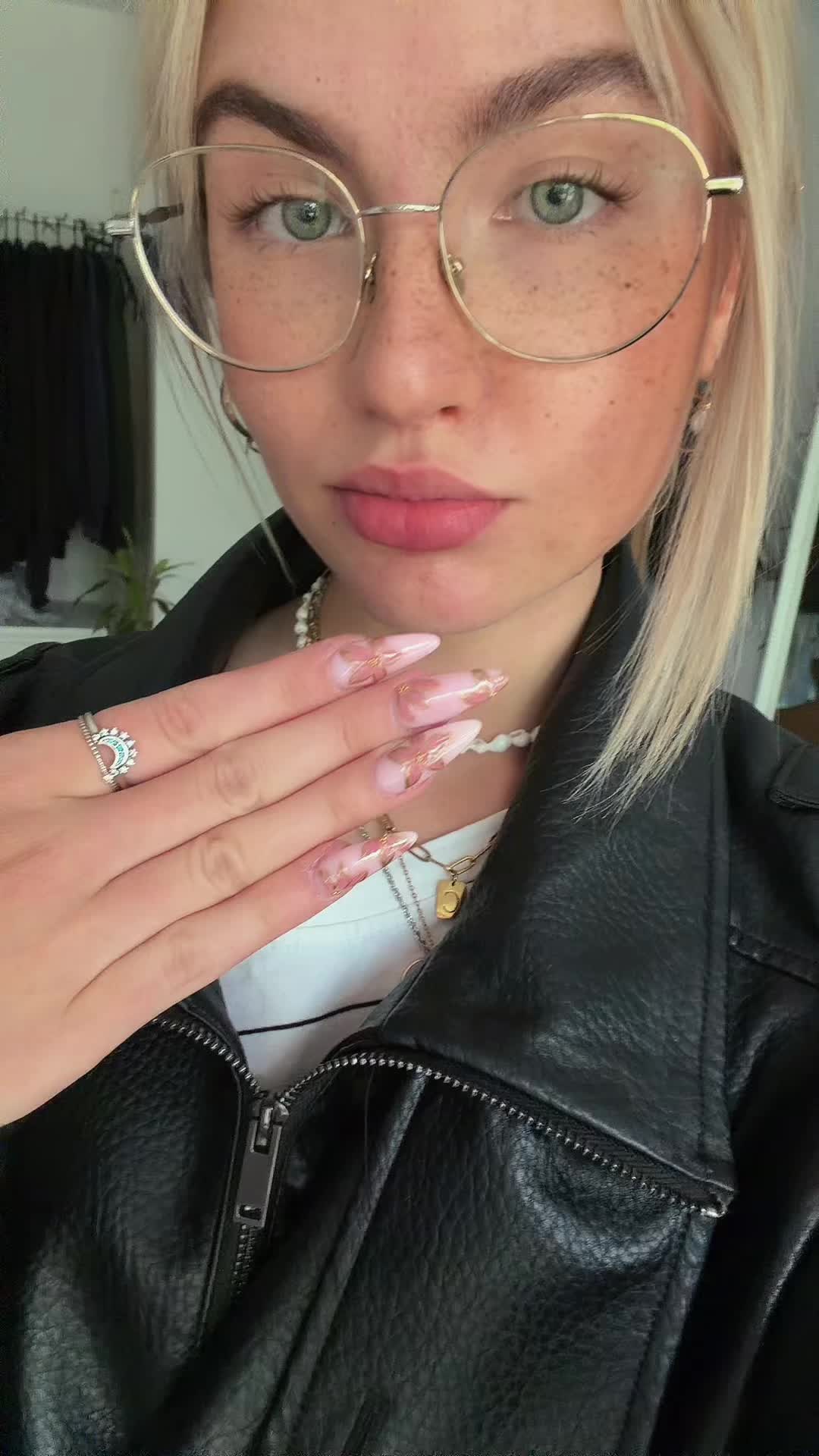 @Chiara