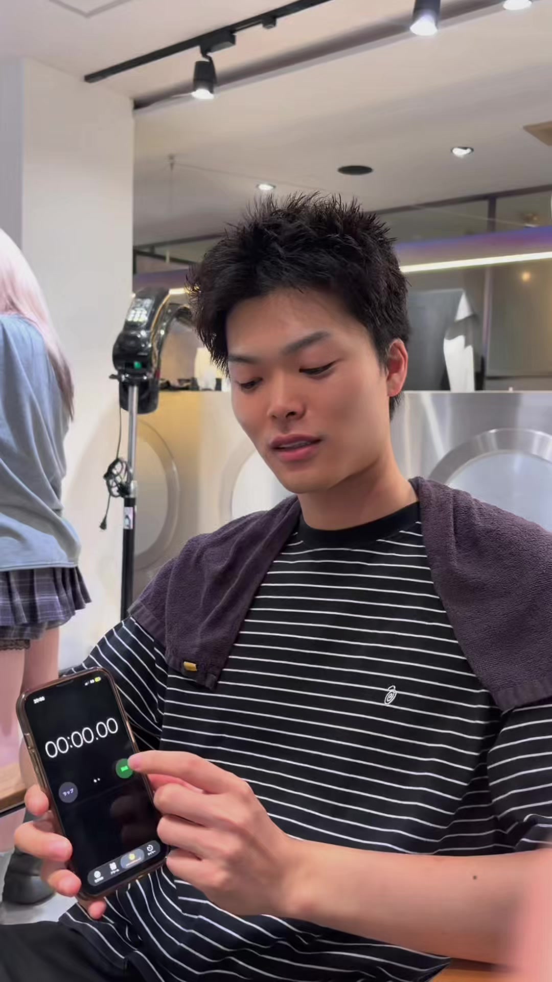 @シュンスケ
