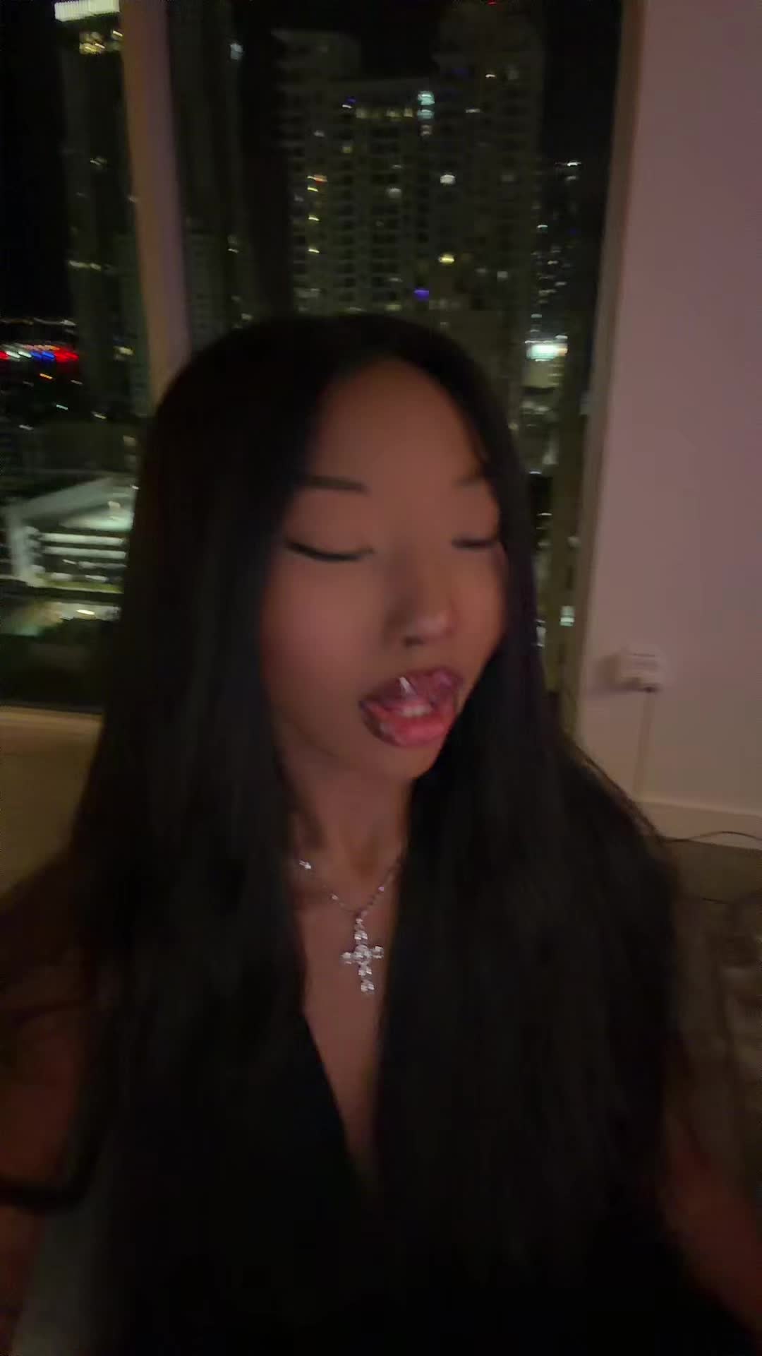 @monraehou