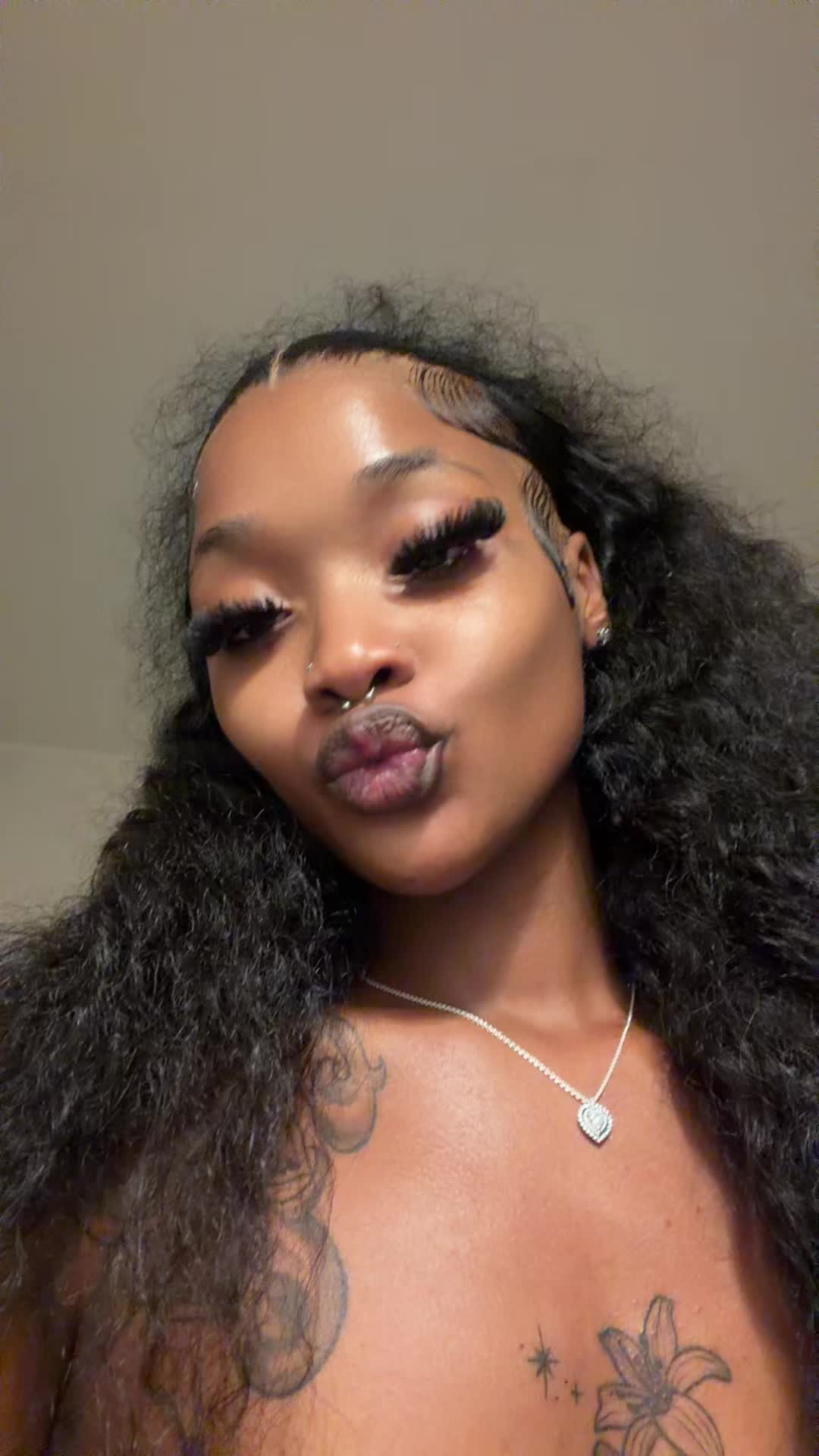 @daniyalashon